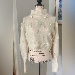 Farmrio off white adorable sweater, cropped, Size S
New without tags